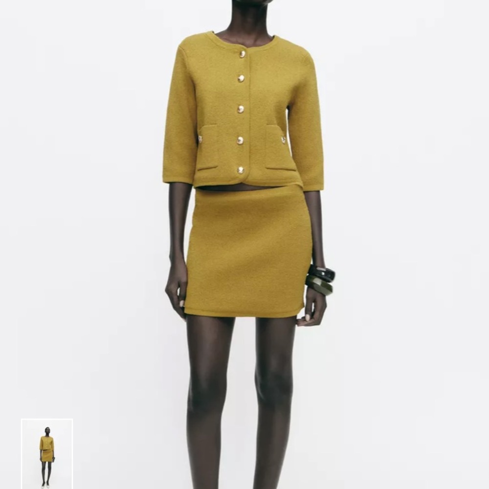 BNWT SET of  Zara knit cardigan and mini skirt medium